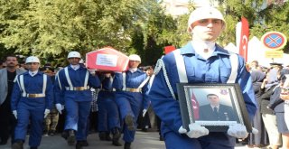 Şehit Ağabeye Kamuflajlı Uğurlama