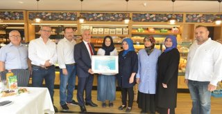 ‘Örnek İşyeri Sertifakasını Bozbeyden Aldılar