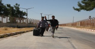 Suriyelilerin Türkiyeye Dönüşü Başladı