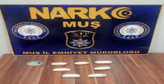 Midesinde Uyuşturucu Taşıyan Rus Uyruklu Kadın Ve 1 Kişi Tutuklandı