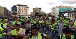 Yüzlerce Bisikletli 30 Ağustos Zafer Bayramını Pedal Çevirerek Kutladı