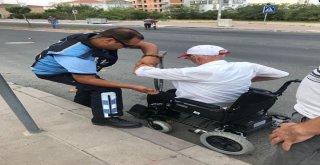 Ergene Zabıtası Engellileri Yalnız Bırakmıyor