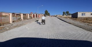 Çaldıranda Yol Çalışması