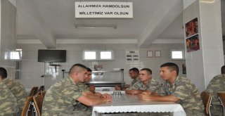 Mehmetçik, Kurban Bayramına Kars-Ermenistan Sınırında Girdi