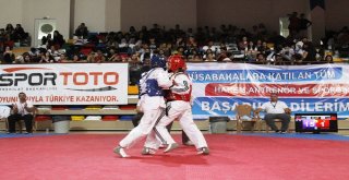 Türkiye Taekwondo Şampiyonası Açılış Sereonisi Yapıldı