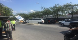 Ambulansa Yol Vermek İsterken Refüje Çıktı: 1İ Hamile Kadın 2 Yaralı