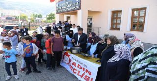 Başkan Asya, Çocuklara Ve Kursiyerlere Aşure İkram Etti