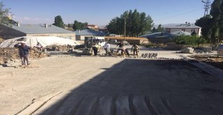 Çaldıranda İşgal Edilen Yollar Yeniden Ulaşıma Açıldı