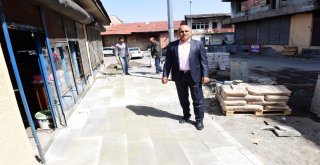 Yakutiye, İlçede Kaldırım Çalışmalarını Sürdürüyor