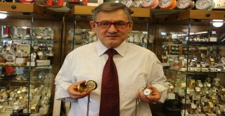 İki Asırlık Osmanlı Saray Saatleri Göz Kamaştırıyor