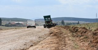 İnönüde Tarla Yolları Onarılıyor