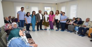 Başkan Uçak Yaşlılar Gününü Kutladı