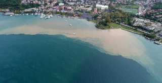 Çamura Bulanan İstanbul Boğazı Havadan Görüntülendi