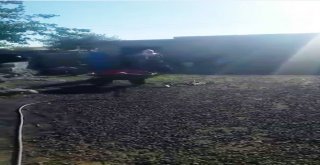 Evlerin Arasında Yılanların Dansı