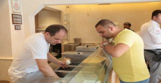 Balkanların Meşhur Bozacıları, İstanbulda Dondurmacı Oldu