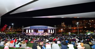 Beylikdüzü Gençlik Senfoni Orkestrası İlk Konserini Verdi