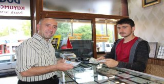 Ardahanlı Esnaf Dolar Bozduyor