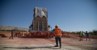 İmam Abdullah Türbesinin Minaresi Taşınmaya Başlandı