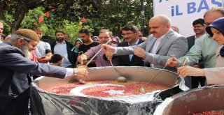 Ak Partiden 2 Bin Kişilik Aşure Hayrı