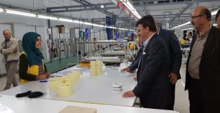 Başkan Türkmenoğlu ‘Dostluk Grubu Tekstil Fabrikasını Gezdi