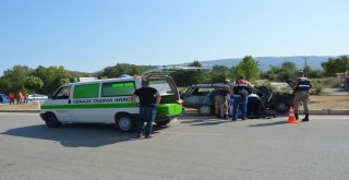 Tokatta Otomobiller Çarpıştı: 1 Ölü, 8 Yaralı