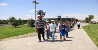 Büyükşehirde Öğrencilere Tatil  Gezisi Sürprizi