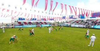 Başpehlivan Gör Altın Kemerin Sahibi Oldu