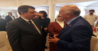 Vali Şahin, Şehit Aileleri Ve Gazilerle Akşam Yemeğinde Buluştu