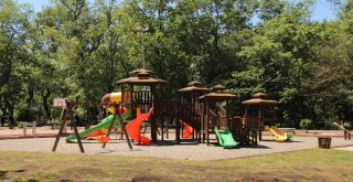 Atakumda 4,5 Yılda 65 Park