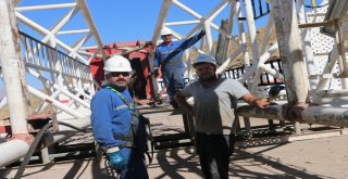 Terör Bitti, Herekola İlk Petrol Sondajı Vuruldu