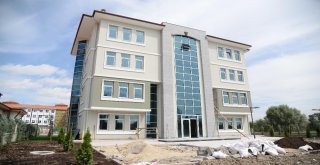 Pursaklardaki Saray Nezaket Okulu Tamamlandı