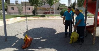 Parklarda Bakım Çalışmaları Yapılıyor