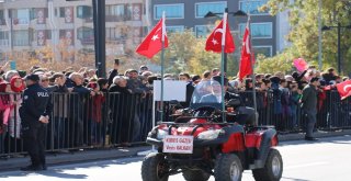 Cumhuriyetin Temellerinin Atıldığı Sivasta Bayram Coşkusu