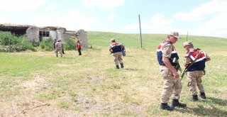 Leylanın Bulunması İçin Metruk Evlerde Kazı Yapıldı