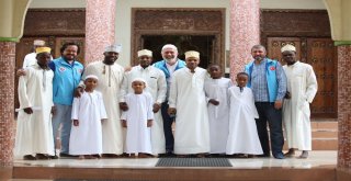 Tanzanyada Müslümanlar Bayram Namazı İçin Camileri Doldurdu