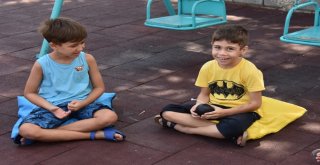 Çocuklar Yaz Tatillerini Akıl Ve Zeka Oyunlarıyla Değerlendiriyor