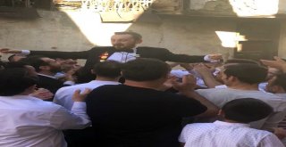 Tosyada Gazeteci Damada Arkadaşlarından Şok Şaka