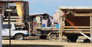 Antalyada Denize Sıfır Obalarda Ücretsiz Lüks Tatil Kıskandırıyor