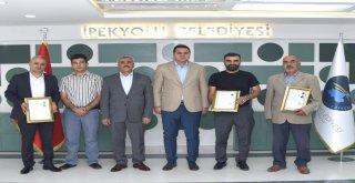 İpekyolu Belediyesinden Ruhsat Dağıtımı