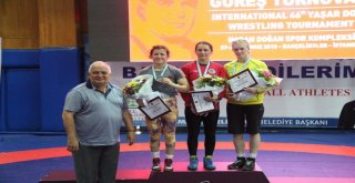 46. Yaşar Doğu Güreş Şampiyonasında Türkiye Kadınlar Ve Erkeklerde 3. Oldu