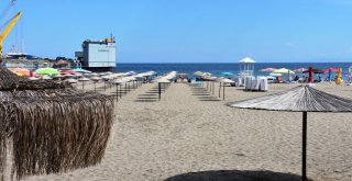 Mutlukent Halk Plajına Yoğun İlgi