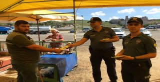 Çorlu Polisi Kurban Pazarında Broşür Dağıtarak Uyarıda Bulundu