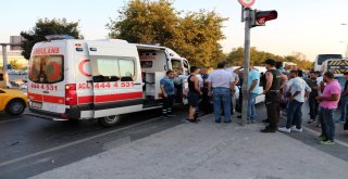 Ambulansla Hafif Ticari Araç Çarpıştı: 2 Yaralı