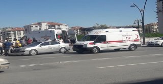 Otomobil Motosiklete Çarptı: 2 Yaralı