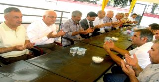 Milletvekili Erdoğan Arabanda Taziye Ziyaretinde