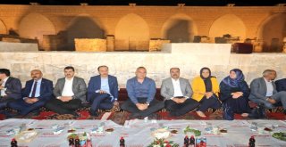 Bakan Ersoy Şanlıurfada Kültür Gecesine Katıldı