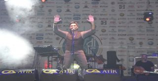 Seydişehirdeki Kalkınma Şöleni Uğur Işılak Konseriyle Sona Erdi