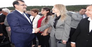 Bakan Dönmez, Memleketi Gölpazarında Dualarla Ve Kurban Kesilerek Karşılandı