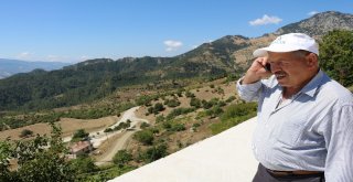 Bu Mahallede Telefon Çekmiyor