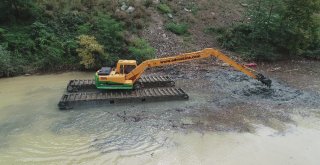 Sera Gölünü Yüzen Kepçe İle Temizliyorlar